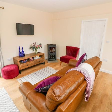 Ramsey Lodge Bier Wood Lodges Tenby Dış mekan fotoğraf