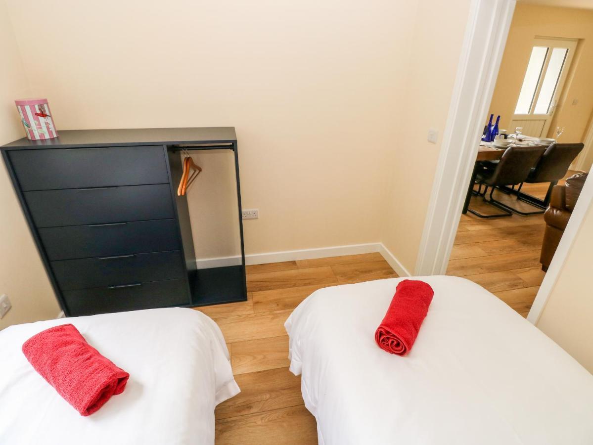 Ramsey Lodge Bier Wood Lodges Tenby Dış mekan fotoğraf