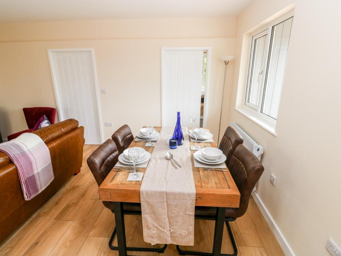 Ramsey Lodge Bier Wood Lodges Tenby Dış mekan fotoğraf