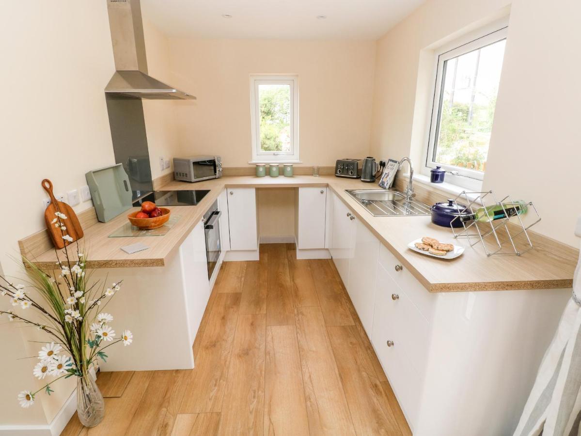 Ramsey Lodge Bier Wood Lodges Tenby Dış mekan fotoğraf