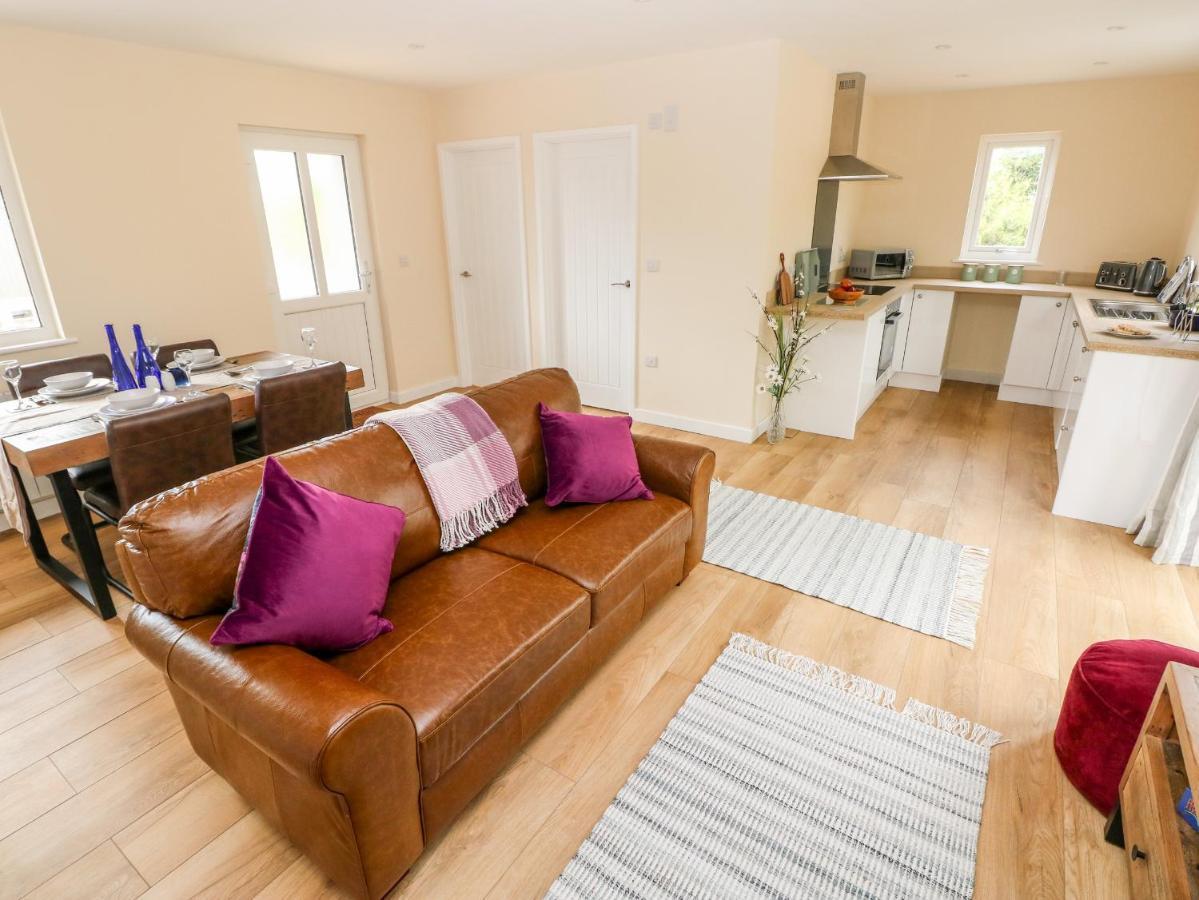 Ramsey Lodge Bier Wood Lodges Tenby Dış mekan fotoğraf