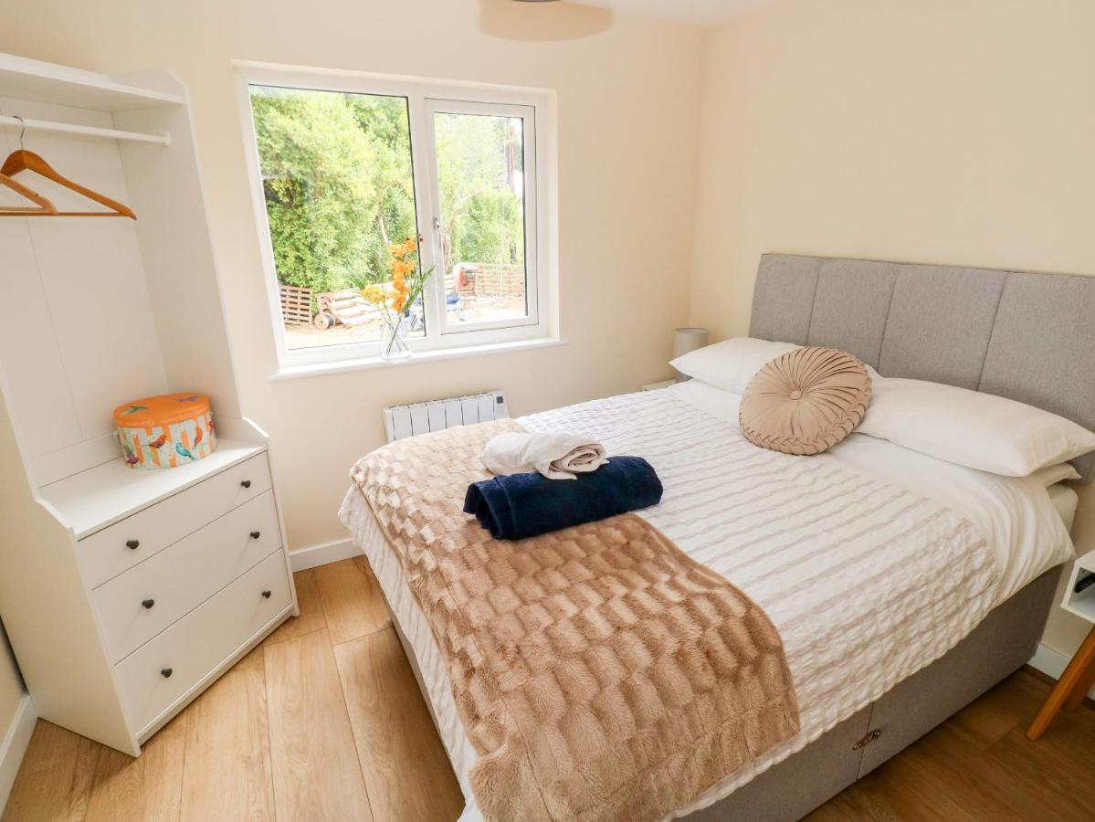Ramsey Lodge Bier Wood Lodges Tenby Dış mekan fotoğraf